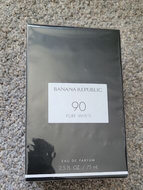 Banana Republic 90 Pure White - 2.5 Fl Oz